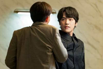 Aktor Kim Jung Hyun mengambil dua peran dalam drama ldquoKkokdursquos Gye Jeolrdquo